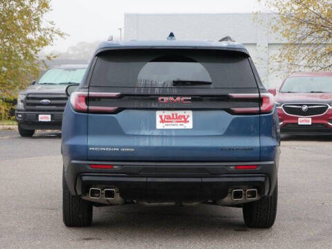 2024 GMC Acadia Elevation