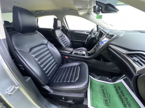 2020 Ford Fusion SEL