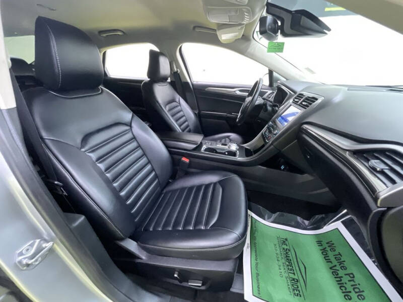 2020 Ford Fusion SEL