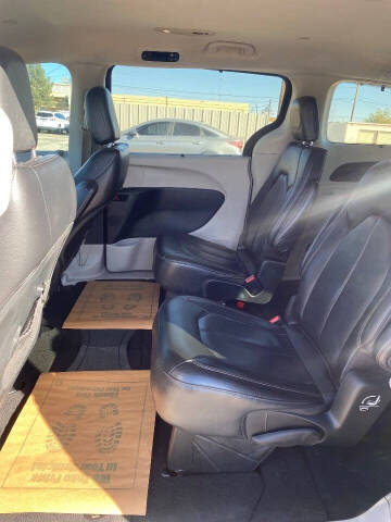 2020 Chrysler Pacifica Touring L