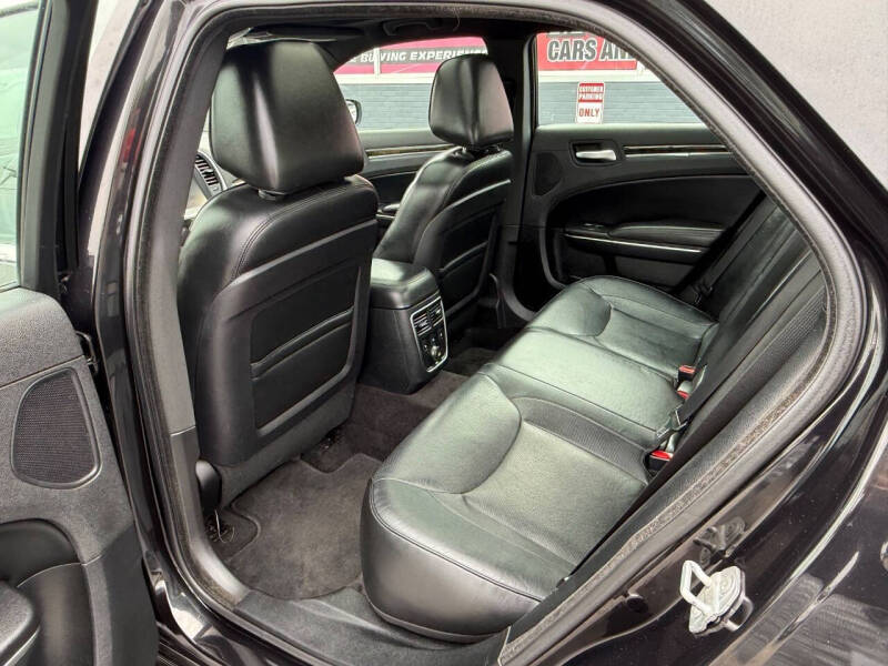 2011 Chrysler 300 C