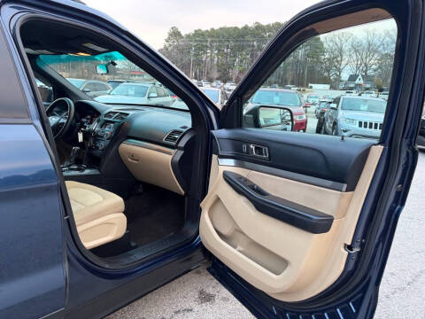 2016 Ford Explorer