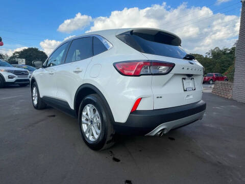 2020 Ford Escape SE