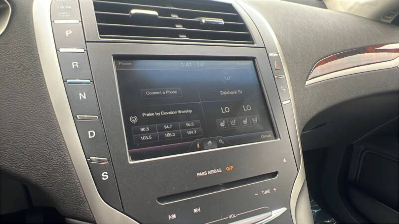 2014 Lincoln MKZ