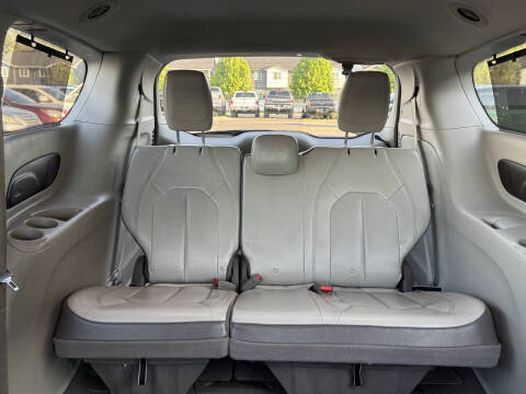 2018 Chrysler Pacifica Touring L Plus