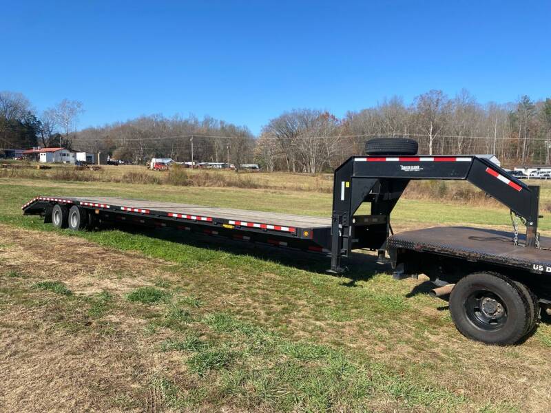 2022 BT Gooseneck Flatbed Dual Tandem Axle for sale at Monroe Auto's, LLC in Parsons TN