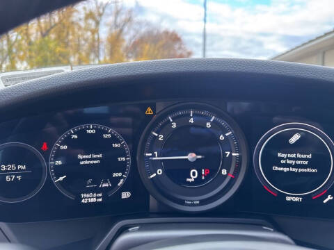 2020 Porsche 911 Carrera