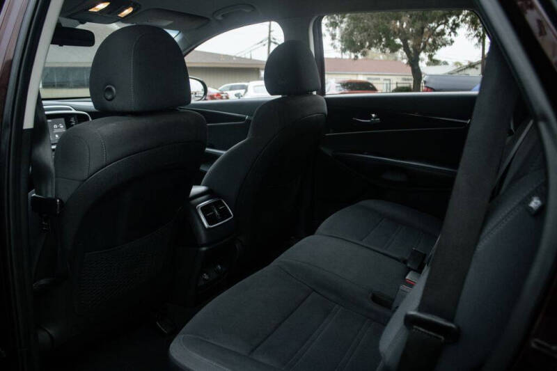 2019 Kia Sorento LX V6