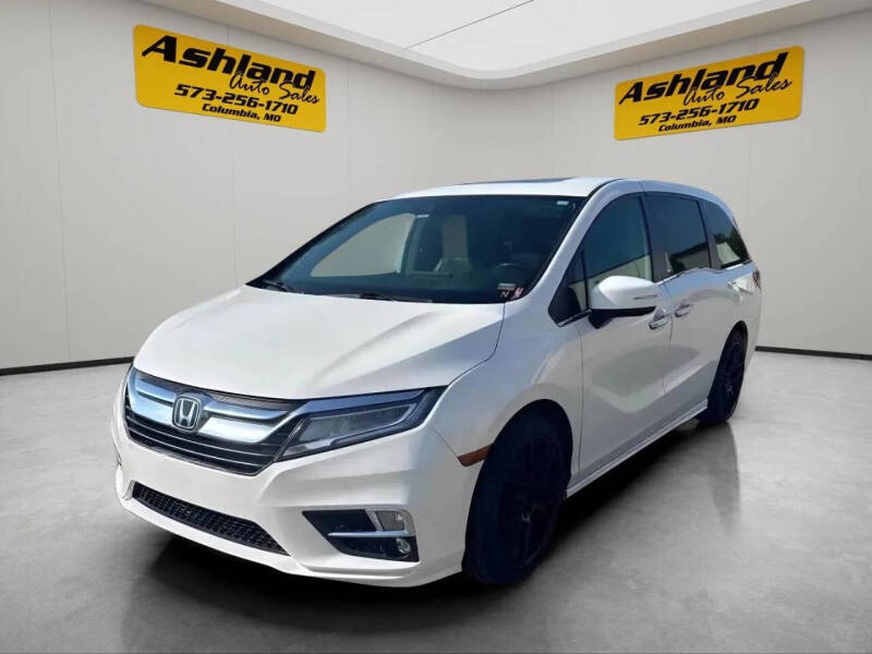 2019 Honda Odyssey Touring's photo
