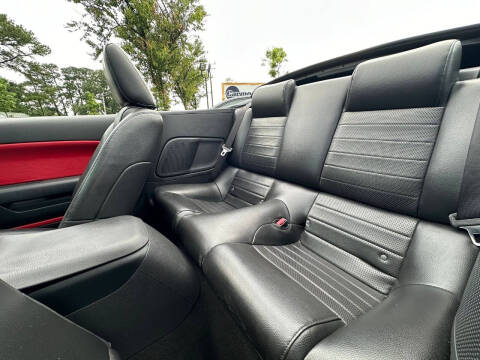 2005 Ford Mustang GT Premium