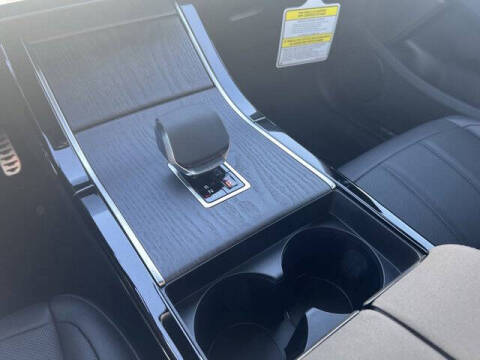 2025 Land Rover Range Rover Evoque P250 Dynamic SE