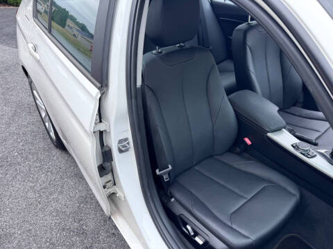 2017 BMW 3 Series 320i