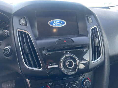 2017 Ford Focus Titanium