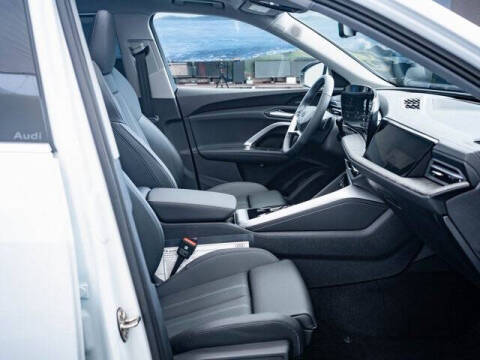 2025 Audi Q5 quattro Prestige TFSI