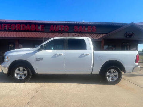 2021 RAM 1500 Classic SLT