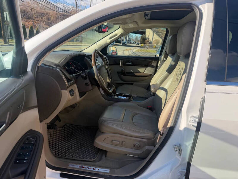 2016 GMC Acadia Denali