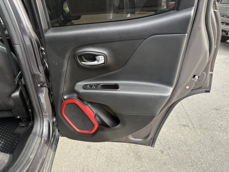 2018 Jeep Renegade Trailhawk