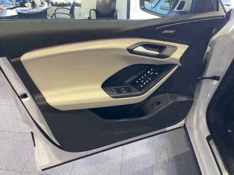 2025 Audi Q6 e-tron quattro Premium Plus