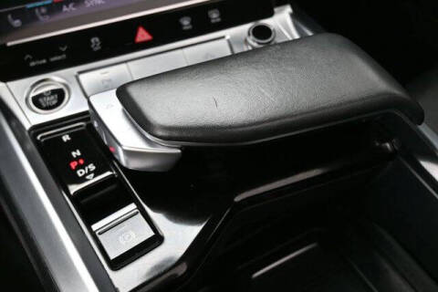 2024 Audi Q8 e-tron quattro Premium Plus