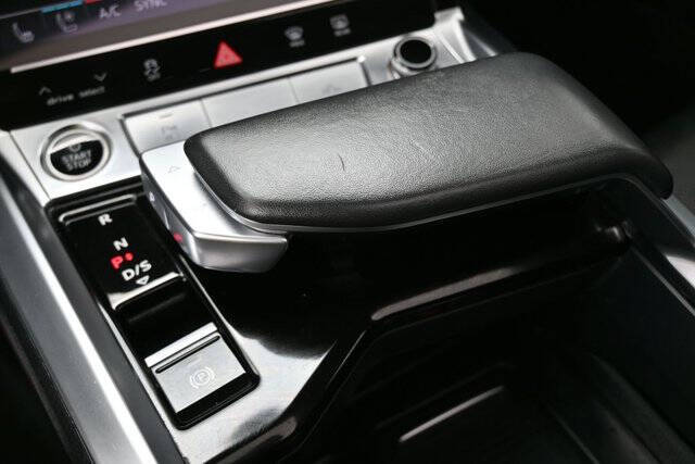 2024 Audi Q8 e-tron quattro Premium Plus