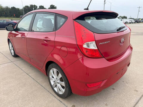 2014 Hyundai Accent SE