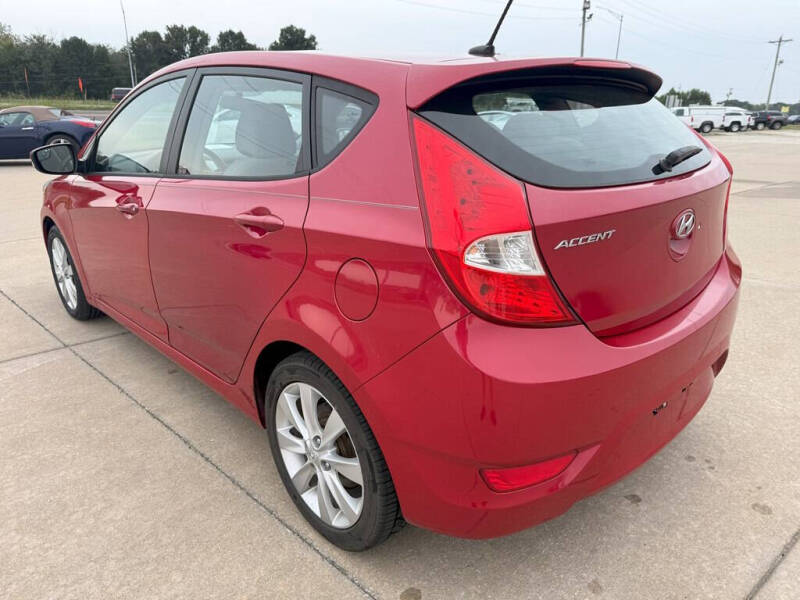 2014 Hyundai Accent SE