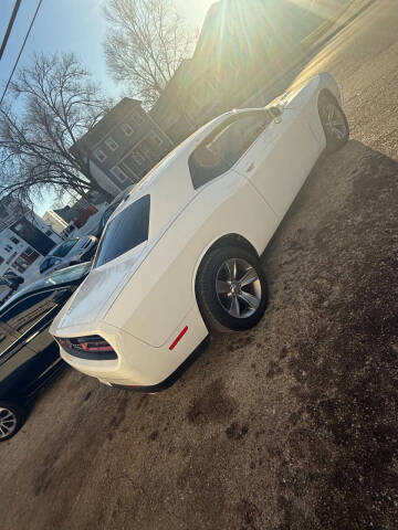 2016 Dodge Challenger SXT