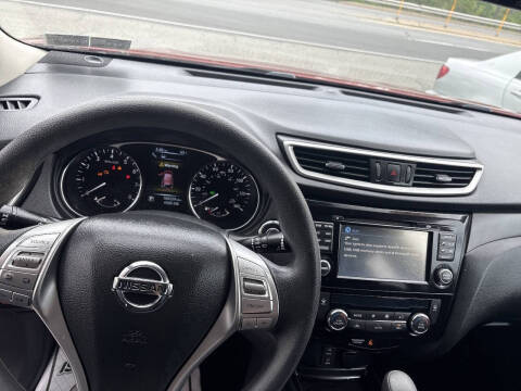 2015 Nissan Rogue SV