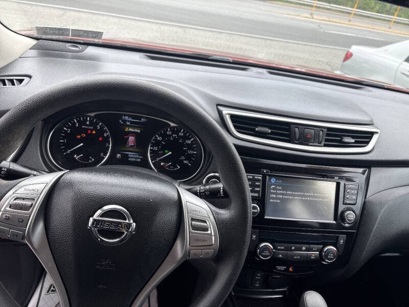 2015 Nissan Rogue SV