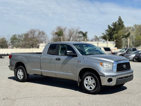 2007 Toyota Tundra for sale at BARMAN AUTO INC in Bakersfield CA
