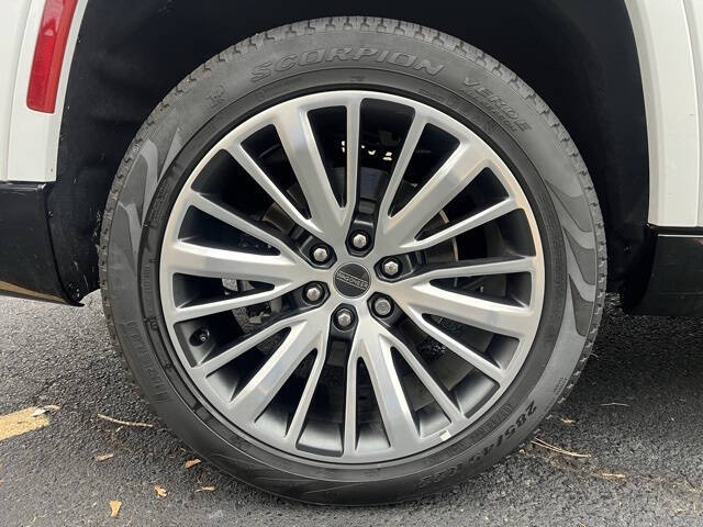 2024 Jeep Grand Wagoneer L Series III