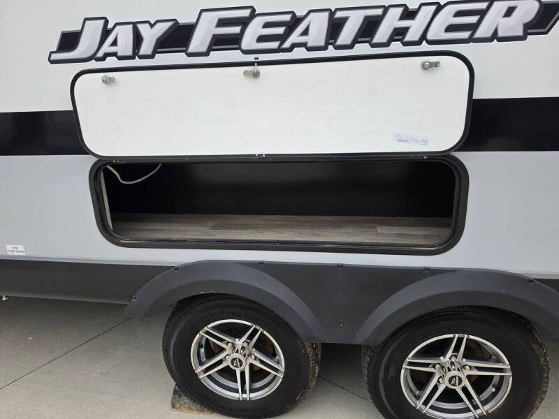 2022 Jayco Jay Feather