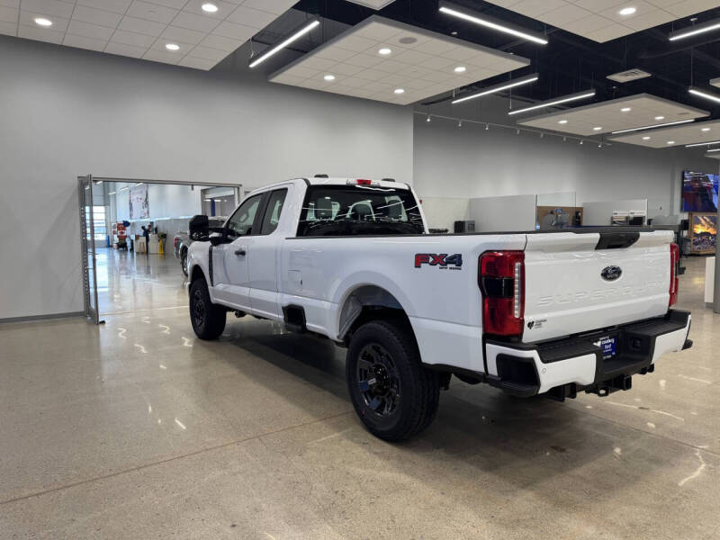 2025 Ford F-350 Super Duty XL