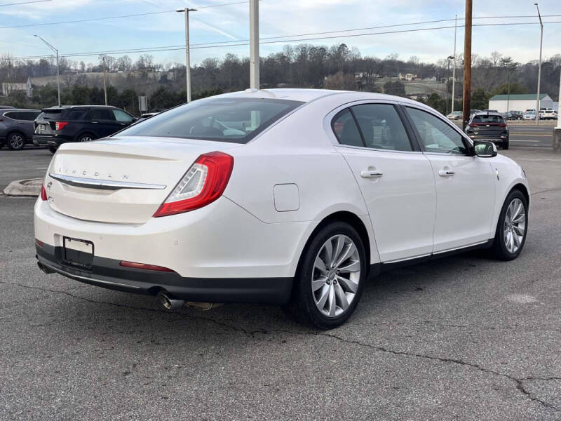 2015 Lincoln MKS