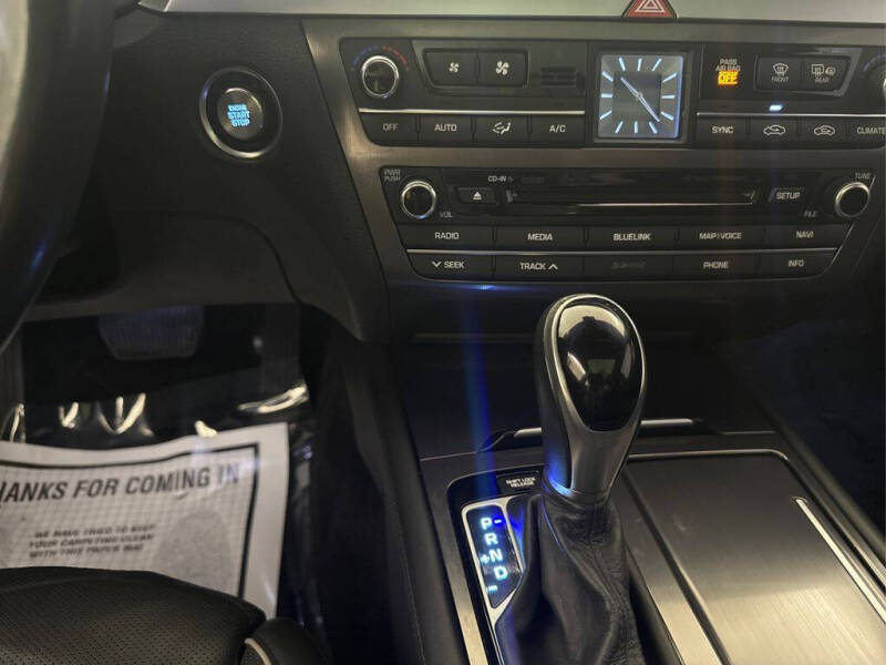 2015 Hyundai Genesis