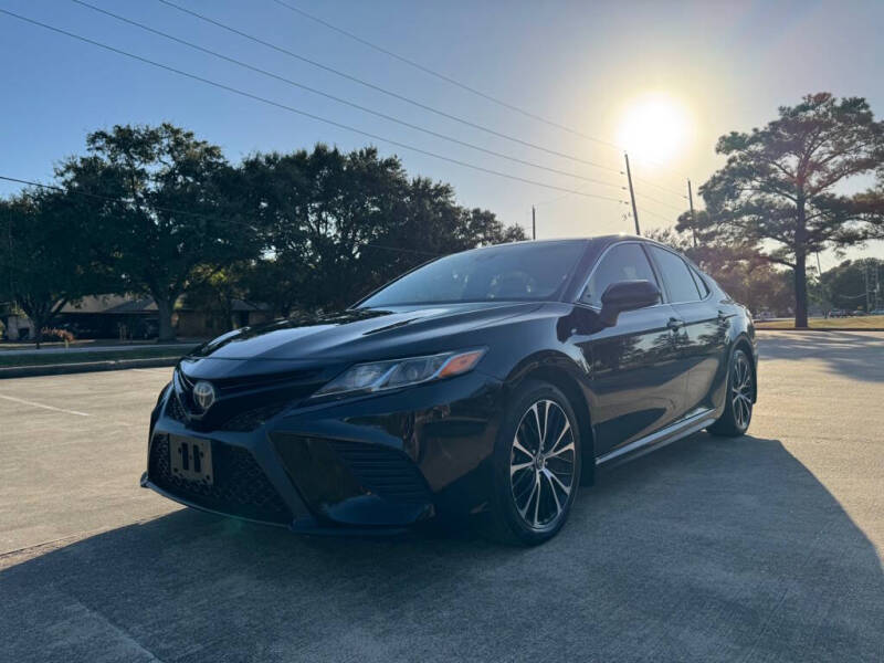 2019 Toyota Camry SE photo 22