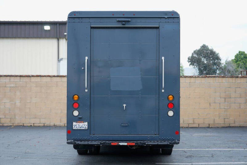 2020 Freightliner MT45 Chassis
