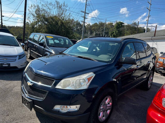 2011 Chevrolet Traverse for sale at Car ConneXion Inc in Knoxville, TN