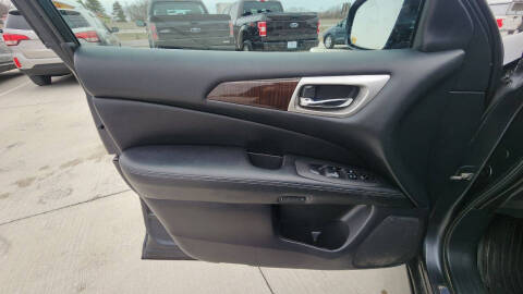 2014 Nissan Pathfinder SL