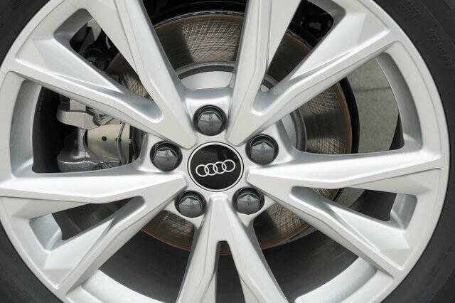 2025 Audi Q3 quattro S line Premium 45 TFSI