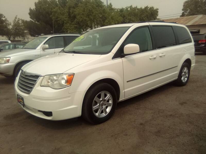 2010 Chrysler Town and Country for sale at Larry's Auto Sales Inc. in Fresno CA