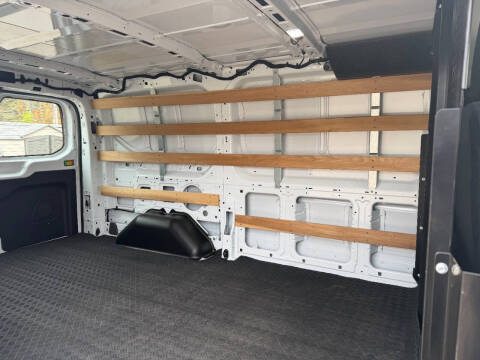 2024 Ford Transit 250