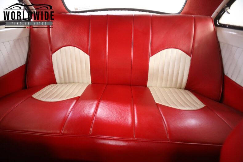 1949 Ford Custom Deluxe