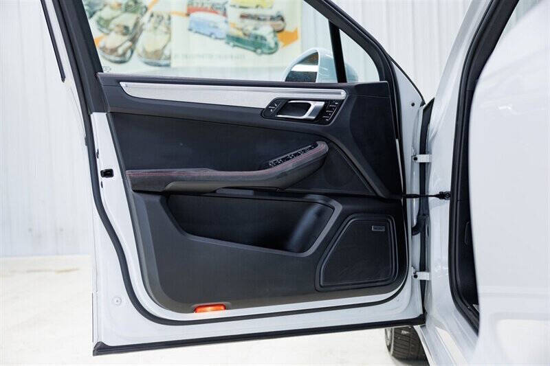 2018 Porsche Macan GTS