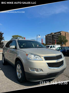 2010 Chevrolet Traverse for sale at BIG MIKE AUTO SALES LLC in Lincoln Park MI