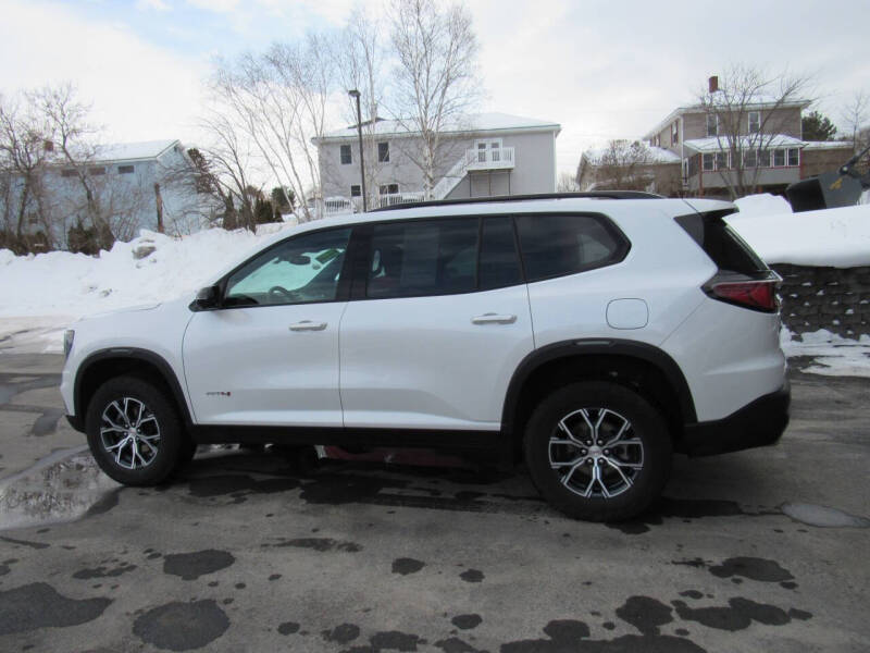2024 GMC Acadia AT4
