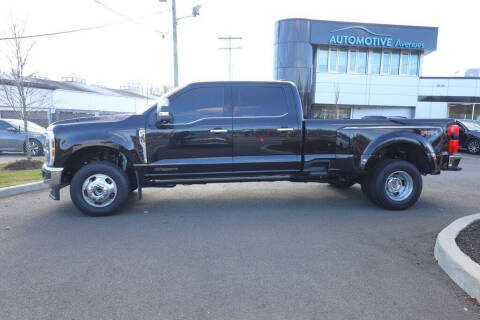 2025 Ford F-350 Super Duty Lariat