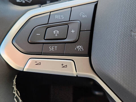 2026 Volkswagen Taos SE