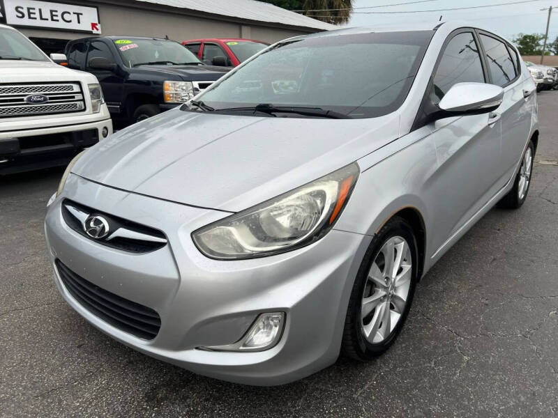 2013 Hyundai Accent SE