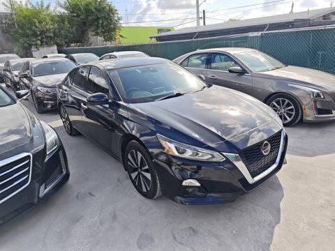 2019 Nissan Altima for sale at JM Automotive in Hollywood FL